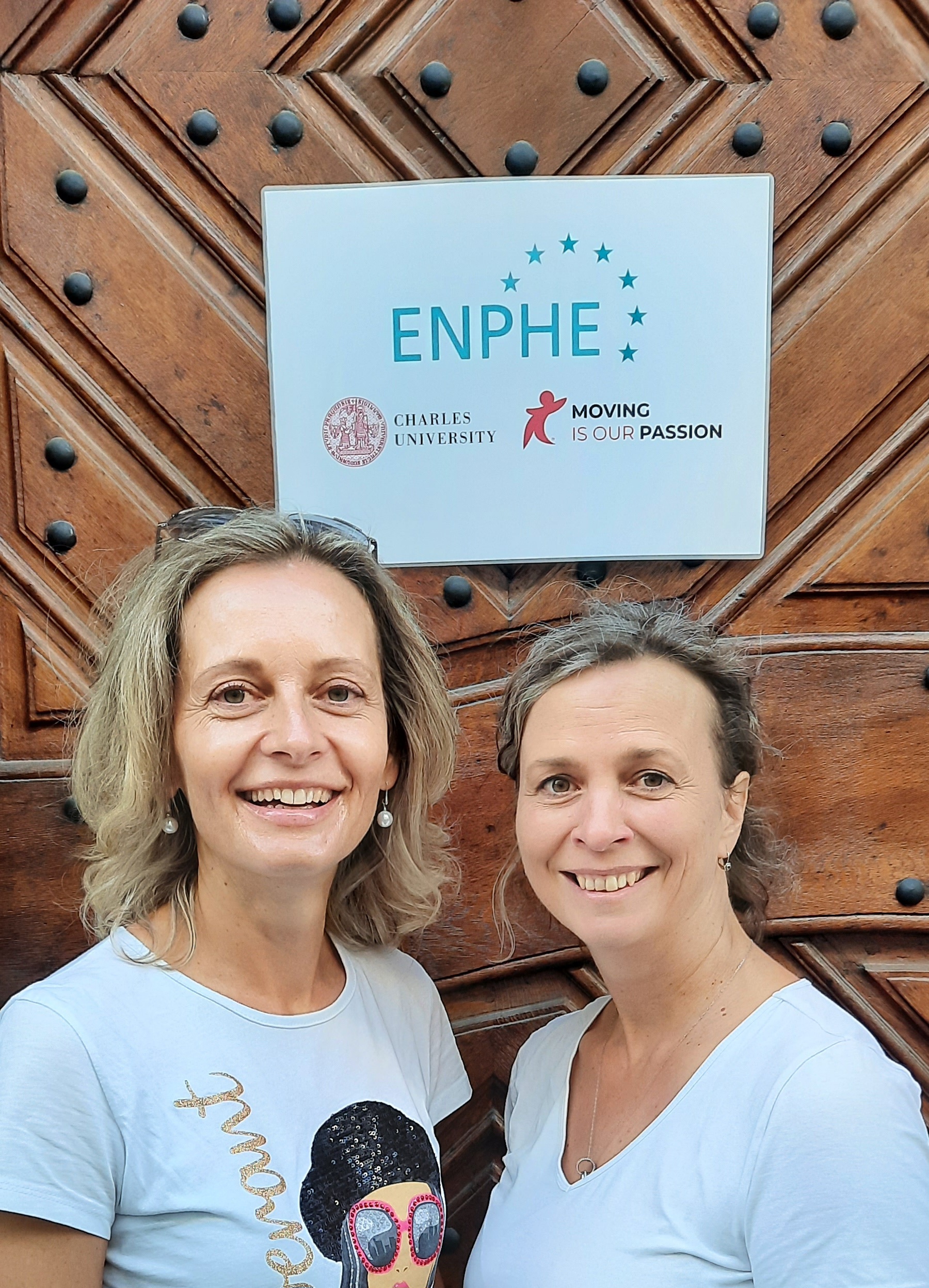 Regina Prankl und Barbara Kern auf der ENPHE-Konferenz in Prag 