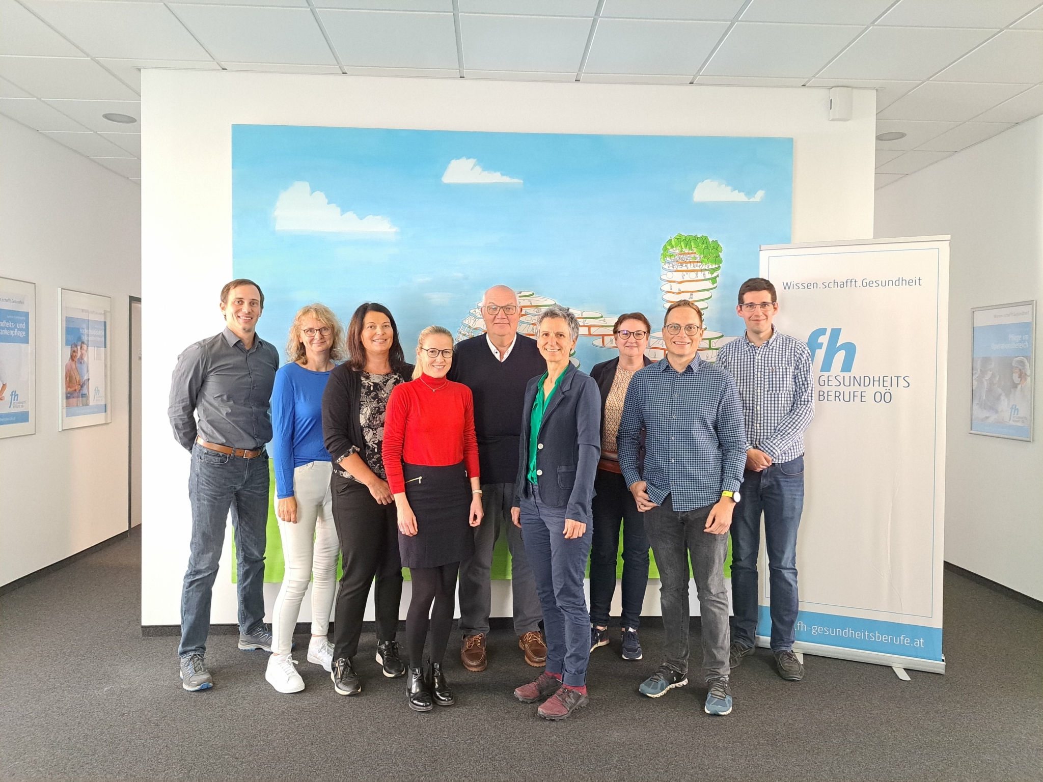 Institutionelles Ethikboard der FH Gesundheitsberufe OÖ Dr. Bernhard Schwartz, BSc MSc; Dr. Renate Ruckser-Scherb, MSc MEd; Barbara Krönigsberger, MSc; Dr. Stephanie Fischer; MR Dr. Herbert Stekel, LL.M.; Mag. Dr. Sylvia Öhlinger; Mag. Dr. Ursula Halbmayr-Kubicsek; Sebastian Rosendahl Huber, MScN sowie Mario Scheweder, MSc. 