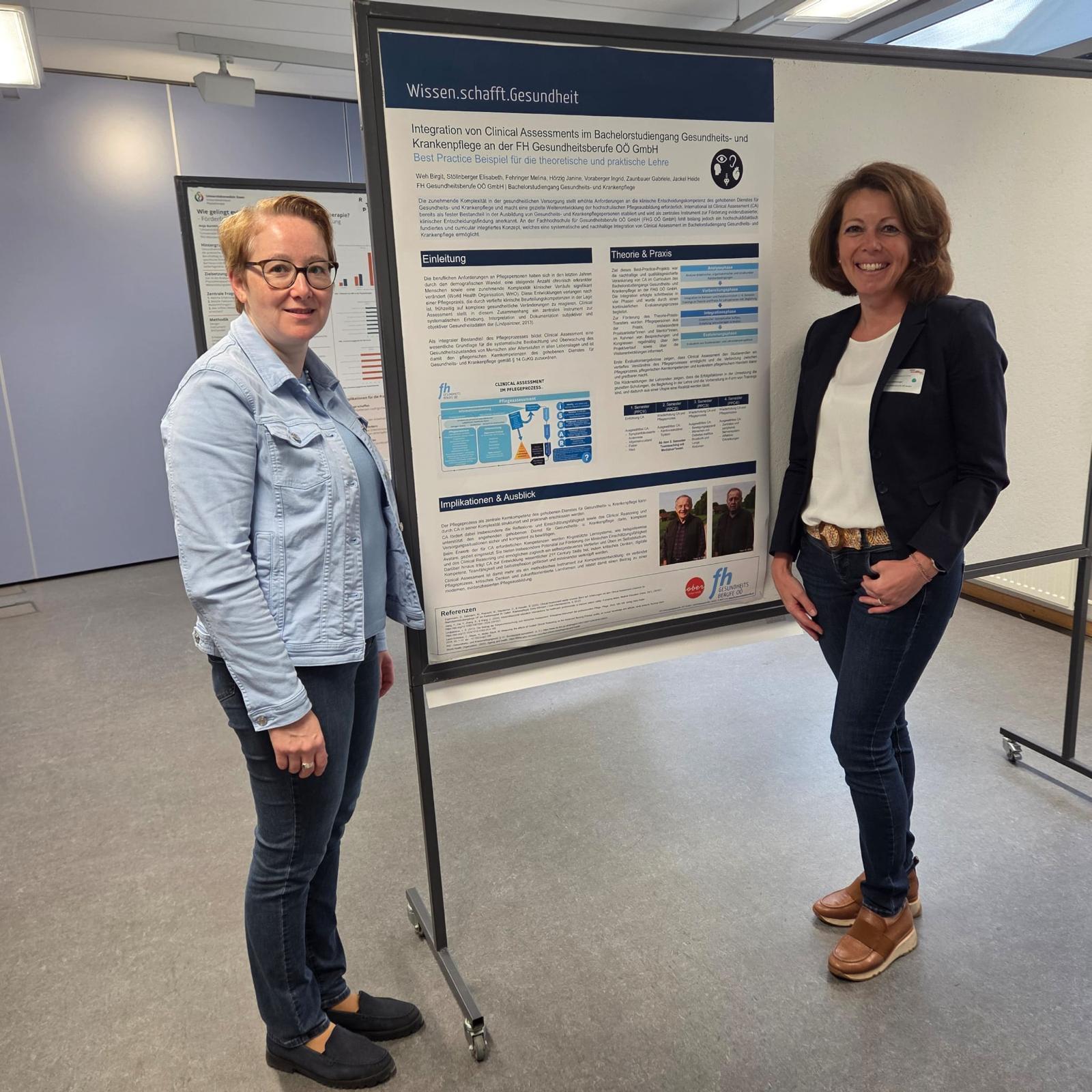 Posterpräsentation Mag. Dr. Birgit Weh und Elisabeth Stöllnberger MHPE, © FH Gesundheitsberufe OÖ Posterpräsentation Mag. Dr. Birgit Weh und Elisabeth Stöllnberger MHPE (vergrößerte Ansicht in der Galerie)