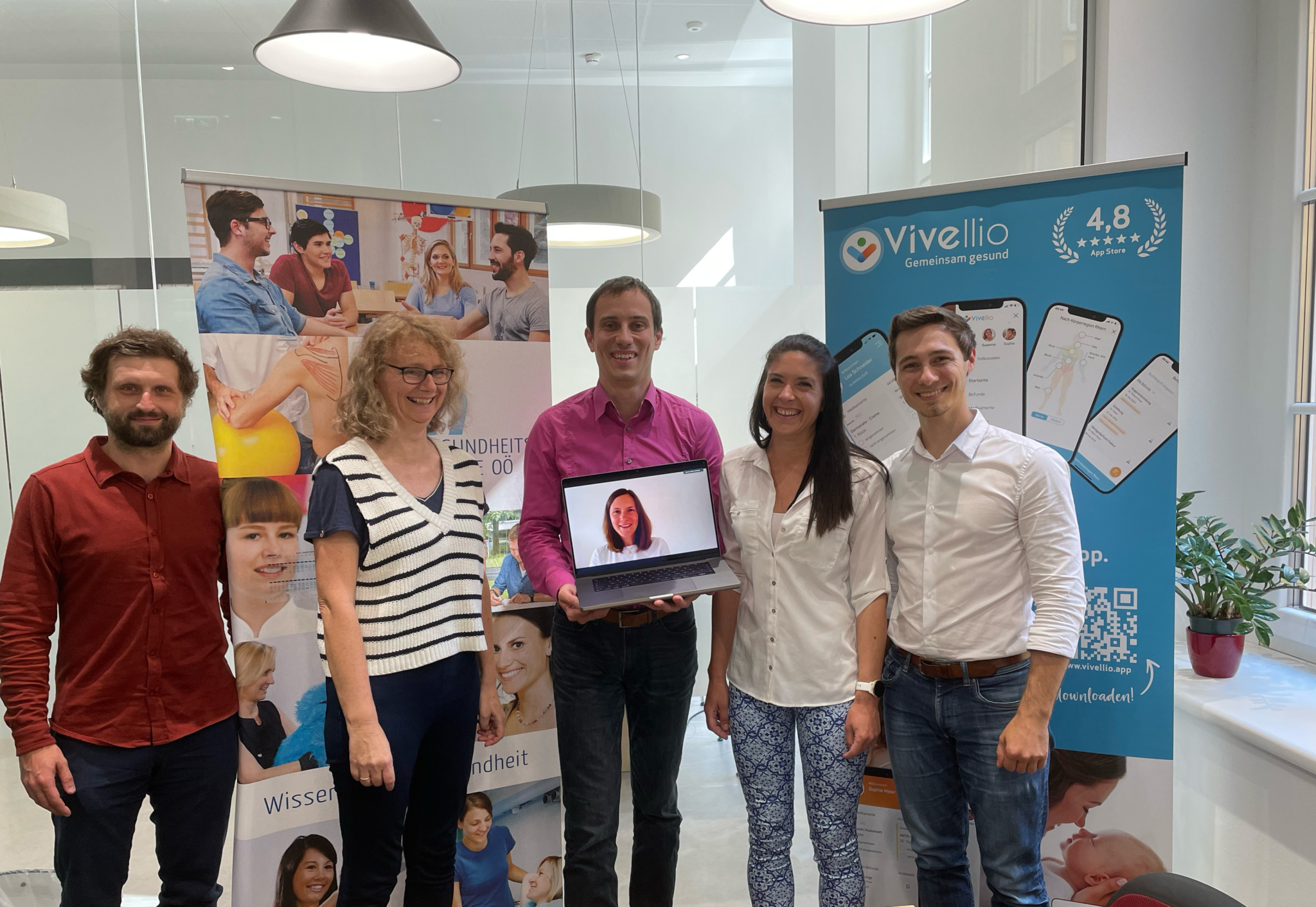 Gruppenfoto des Forschungsprojekt-Teams Focus on Patient - Vivellio 
