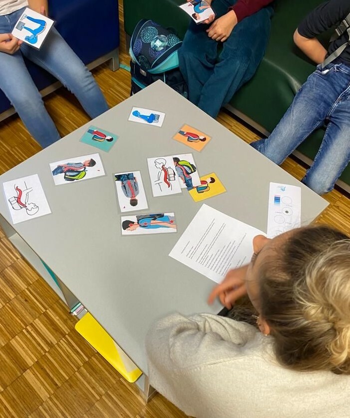 Ergotherapie Studierende in einer Maturaklasse Fotocredit: FH Gesundheitsberufe OÖ 