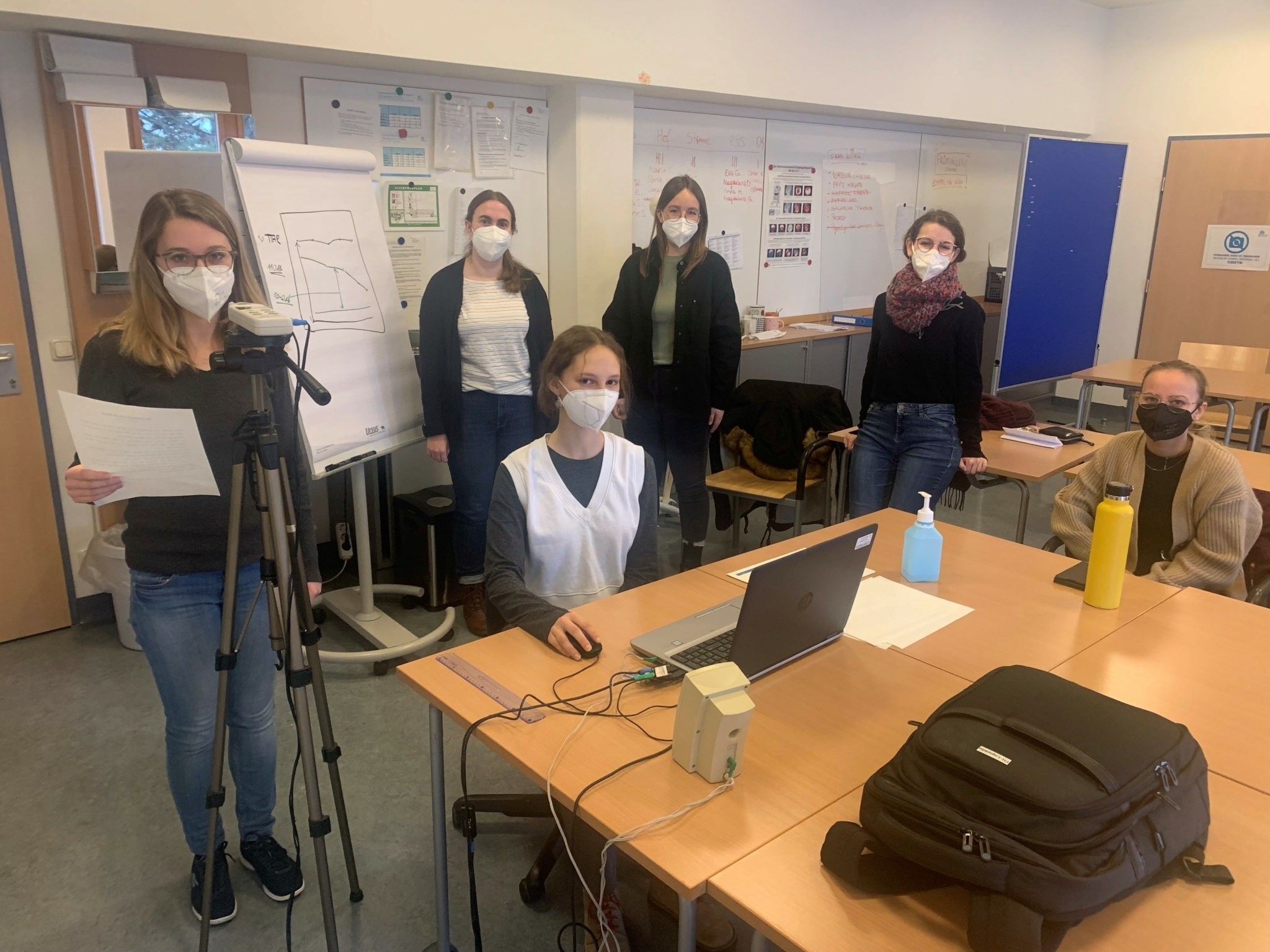 Studierende der FH Gesundheitsberufe OÖ bei der Stimmdiagnostik Studierende der FH Gesundheitsberufe OÖ bei der Stimmdiagnostik