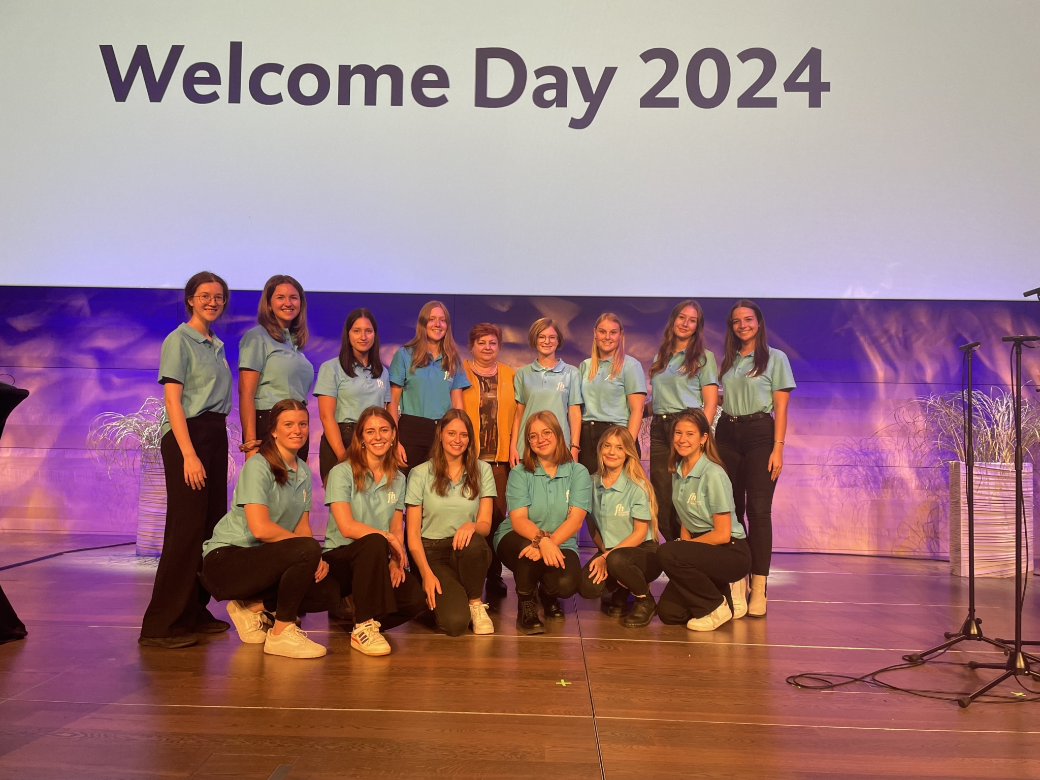 Welcome Day Chor des Bachelorstudiengang Logopädie Welcome Day Chor des Bachelorstudiengang Logopädie
