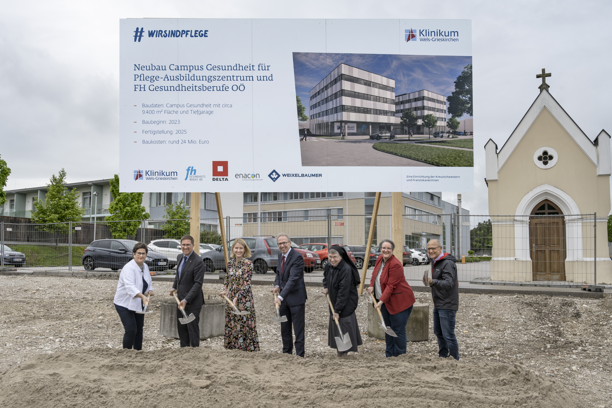 Spatenstich Campus Gesundheit, v.l.n.r.: MMag. Bettina Schneebauer, FHG OÖ, Welser Bgm. Dr. Andreas Rabl, LH-Stv. Mag. Christine Haberlander, Mag. Dietbert Timmerer, GF Klinikum Wels-Grieskirchen, Sr. Franziska Buttinger, GF Klinikum Wels-Grieskirchen, Mag. Karin Zauner, FHG OÖ/AZ, Franz Scherzer, Projektleiter Klinikum Wels-Grieskirchen. 